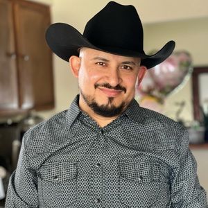 Meet your Posher, Roberto